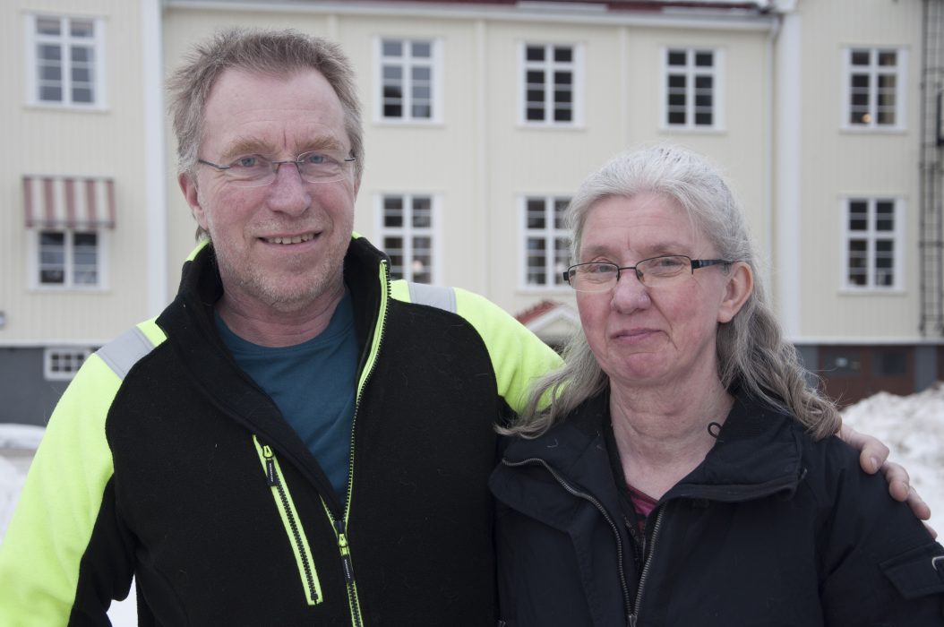 Kjell Englund och Irene Andersson strävar efter att bli mer självförsörjande på sin gård utanför Söderhamn