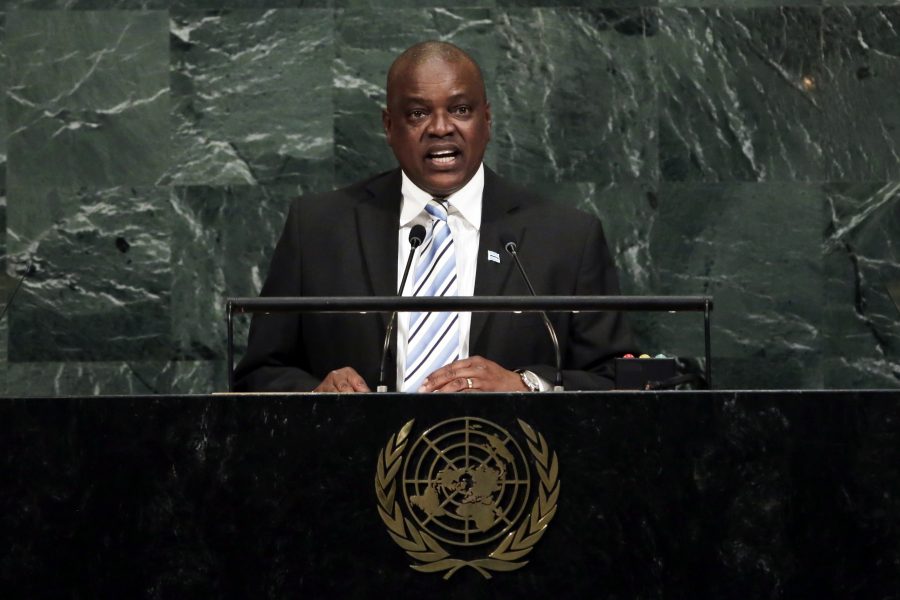 Botswanas president Mokgweetsi Masisi har sagt att medborgare i samkönade relationer  förtjänar samma rättigheter som andra.