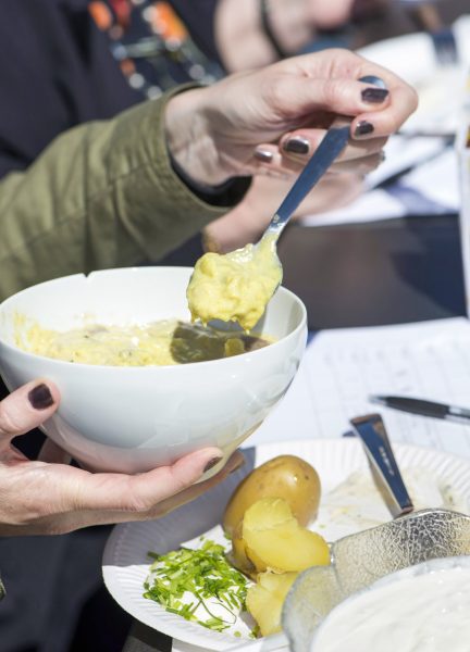 Gör egen snabb senapssill – utan sill – till påsk.