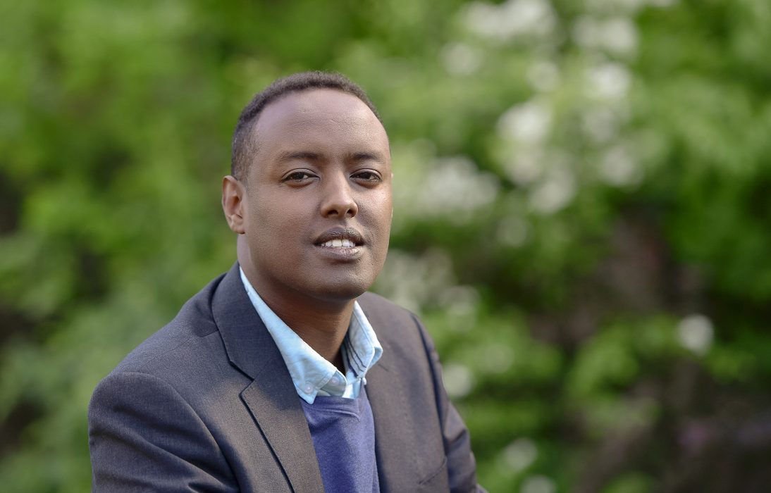 STOCKHOLM 20170605
Ahmed Abdirahman eldsjälen i The Global Village som arrangerar Järvaveckan.
Foto: Maja Suslin / TT / Kod 10300 Ahmed Abdirahman, grundare av The Global Village och Järvaveckan