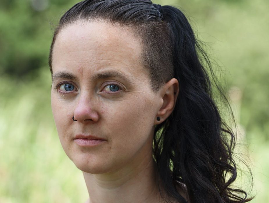 Etologen Lena Lindströms drömscenario är att vi skulle lämna djuren ifred