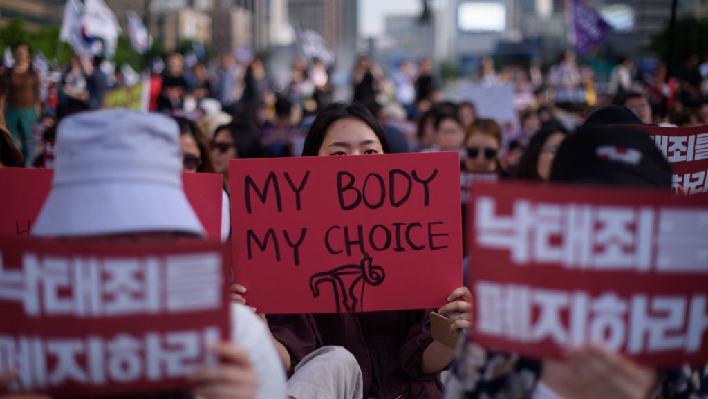 Foto från demonstration för fri abort i Sydkorea.