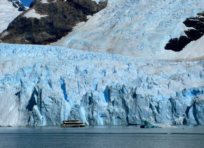 På bilden syns Spegazziniglaciären i nationalparken Los Glaciares i den argentinska delen av Anderna.