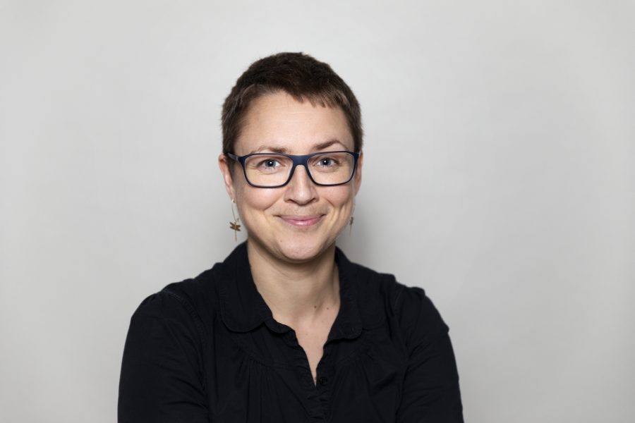 Elina Eriksson forskar inom hållbarhet och kommunikation på KTH.