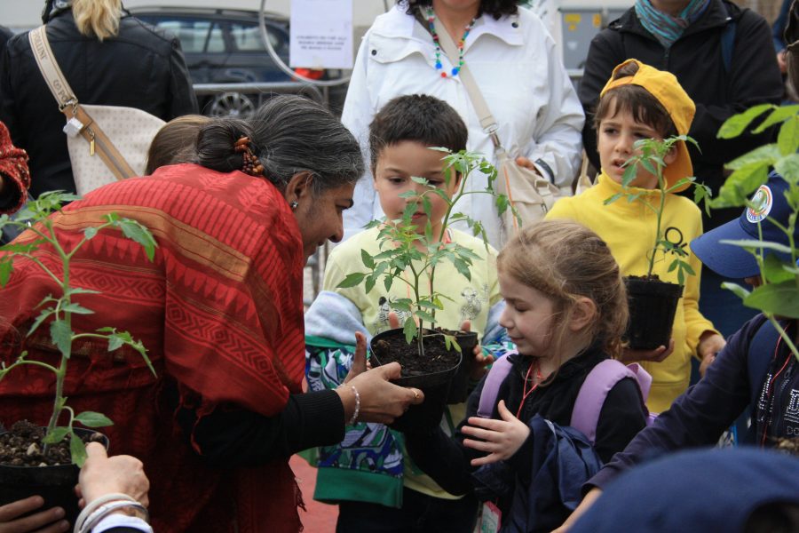 Vandana Shiva har varit engagerad i kampen för miljön i 45 års tid och säger att den ekologiska rörelsen nu är på frammarsch i Indien.