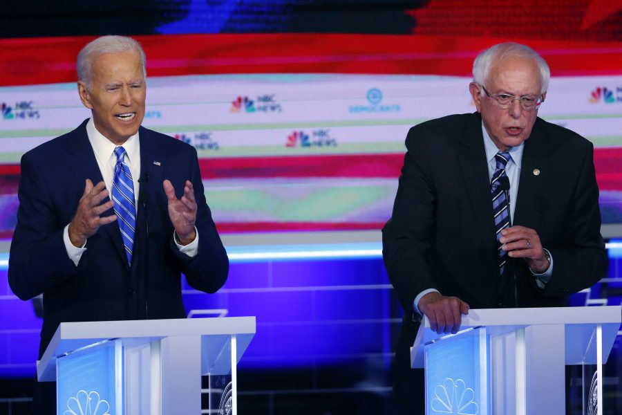 De demokratiska presidentaspiranterna Joe Biden, tidigare vicepresident, och Bernie Sanders, senator från Vermont.
