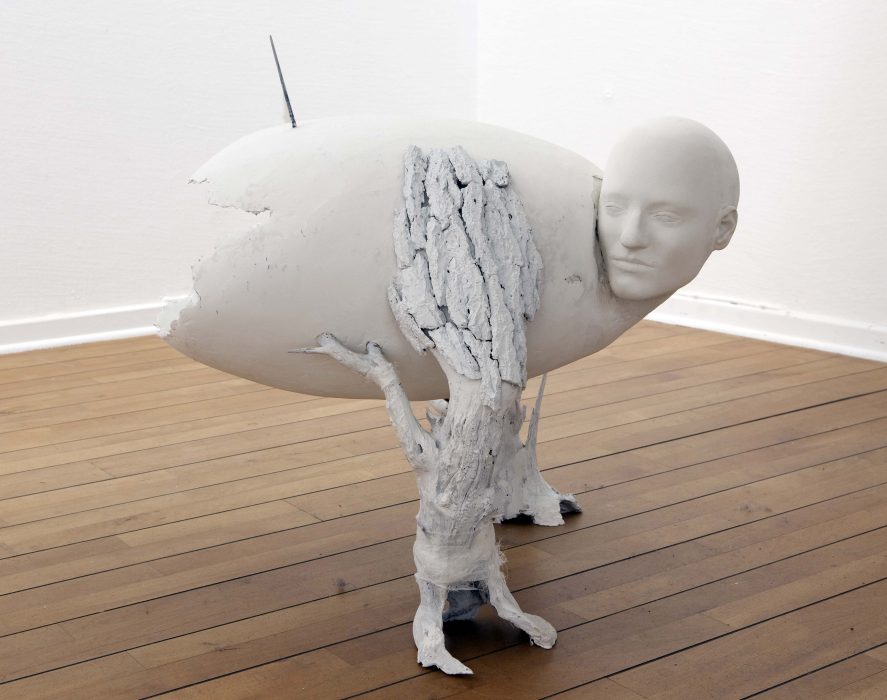 Tilda Lovell, "I ögonvrån", 2008, blandteknik, föremålets mått: 73 x 77 cm
Thornell, Jenny Eva Maria, född 19730515. Fotograf på Malmö museer, verksamhetsstart 1998. Tilda Lovells konstverk "I ögonvrån" (2008) som nu är en del av konstutställningen Shapeshifters