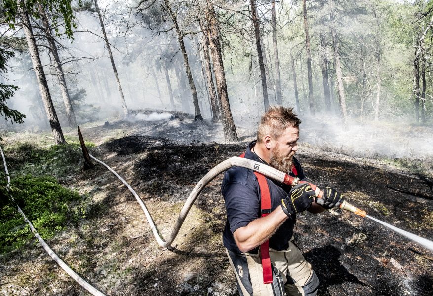 De senaste åren har landsbygden drabbats hårt av skogsbränder där räddningstjänstens ordinarie styrkor inte räckt till.