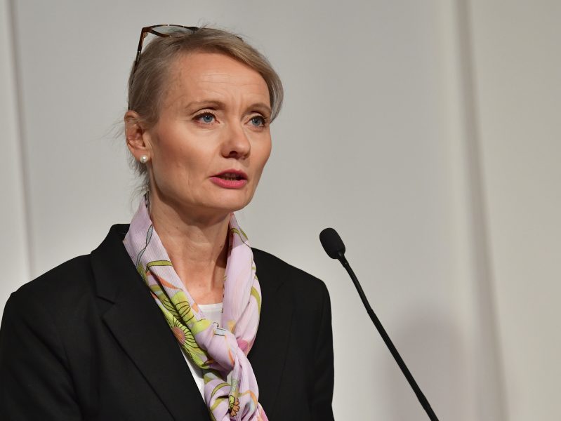 Karin Tegmark Wisell, avdelningschef på Folkhälsomyndigheten, under en myndighetsgemensam pressträff.