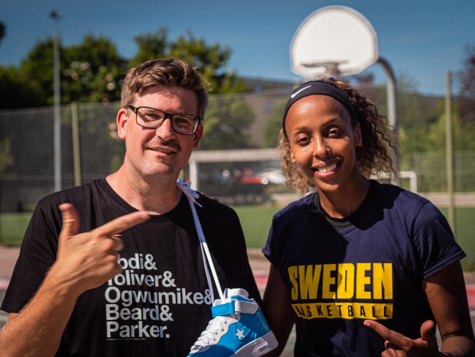 Fredrik "Osten af" Engström tillsammans med Farhiya Abdi
