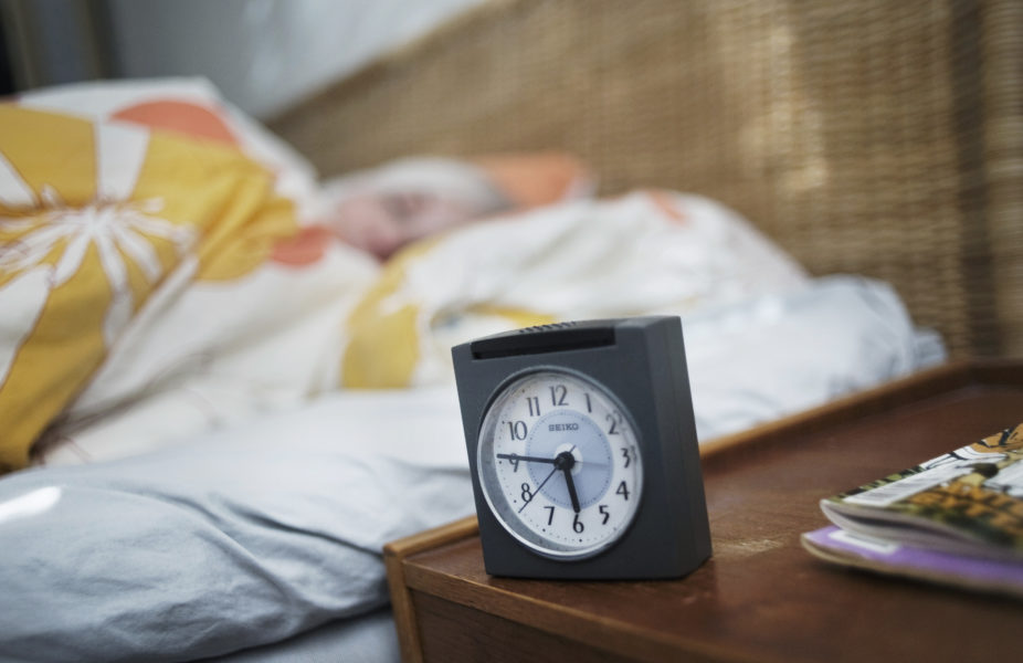 Hemmajobbare sover i genomsnitt 34 minuter längre per dag.