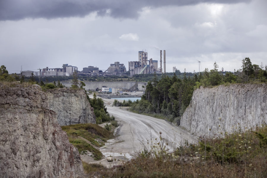 Cementas kalkbrott och fabrik i Slite på Gotland.