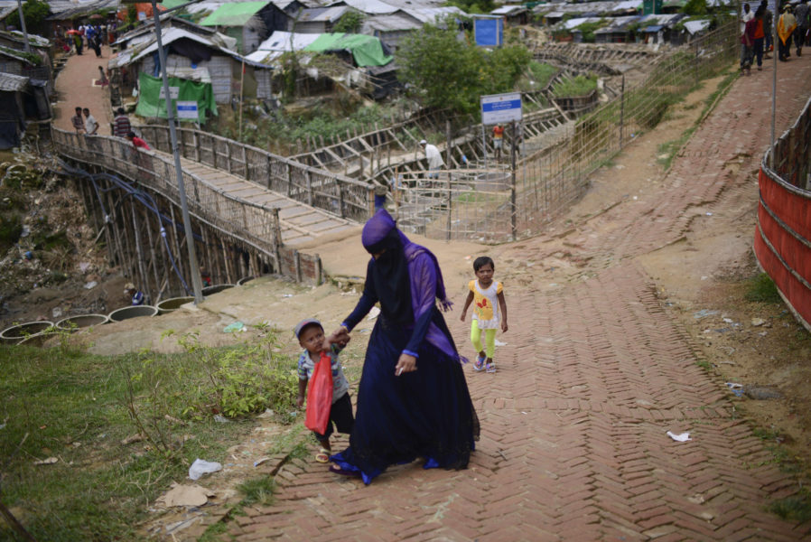 Situationen för rohingya-kvinnor i flyktinglägren i Bangladesh har förvärrats den senaste tiden.