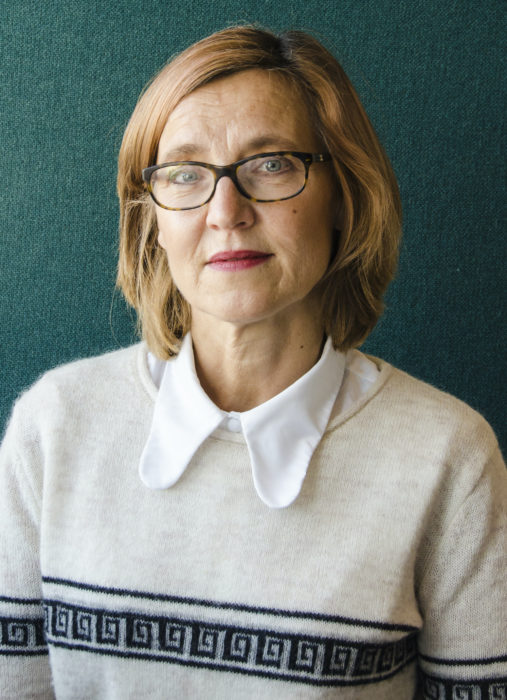 Att bortse från vad Lagrådet säger riskerar att försvaga dess ställning, menar Karin Åhman, Professor och universitetslektor i statsrätt på Stockholms Universitet