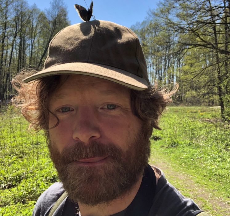 Erik Hansson är projektledare för Rikare trädgård, en hemsida där du kan få inspiration och tips om hur du kan öka den biologiska mångfalden i din trädgård