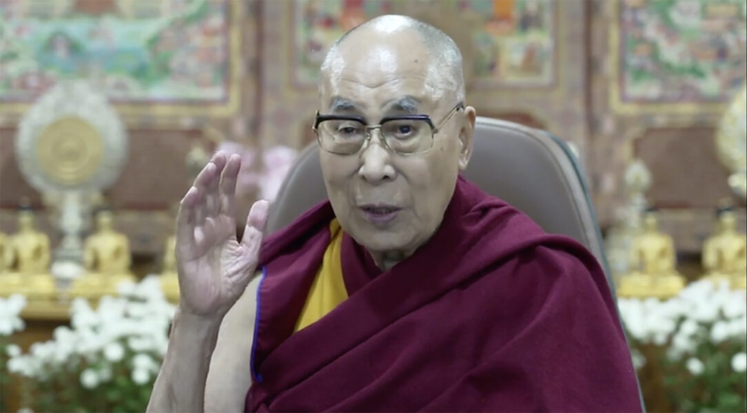 Dalai Lama – en av de sexton fredspristagarna som har undertecknat ett öppet brev där de uppmanar till ett globalt kärnvapenförbud.