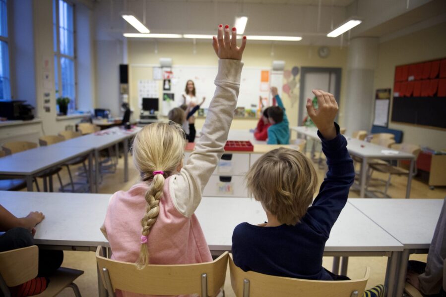 Riksrevisionen ska granska hur väl barnkonventionen efterlevs i Sverige.