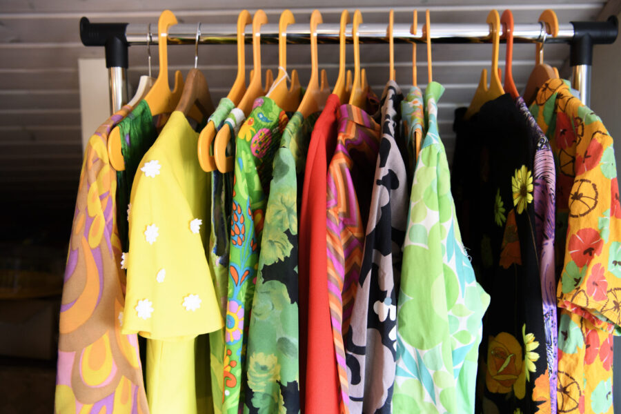I en välmående garderob sätts mänskligt och miljömässigt välbefinnande före en ständigt växande konsumtion av slit och släng-mode.