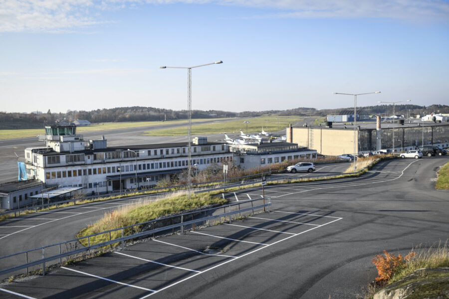 Regeringen vill bevara Bromma flygplats.