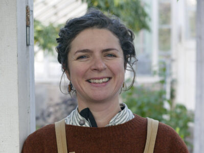 Brigid Lefevre sprider kunskap om mjölksyrning till odlare i hela Sverige.
