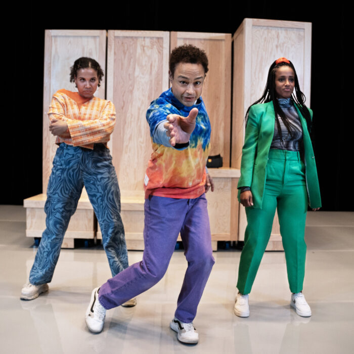 Allvar och humor om en uppväxt i föreställingen I Mohammeds värld.