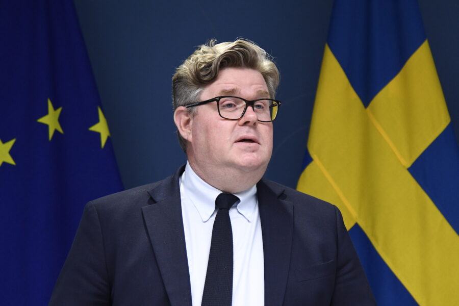 Justitieminister Gunnar Strömmer (M) vill se över föreningsfriheten, något som kräver en ändring i grundlagen.