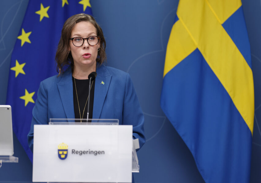 Migrationsminister Maria Malmer Stenergard (M) höll pressträff tillsammans med Sverigedemokraterna.