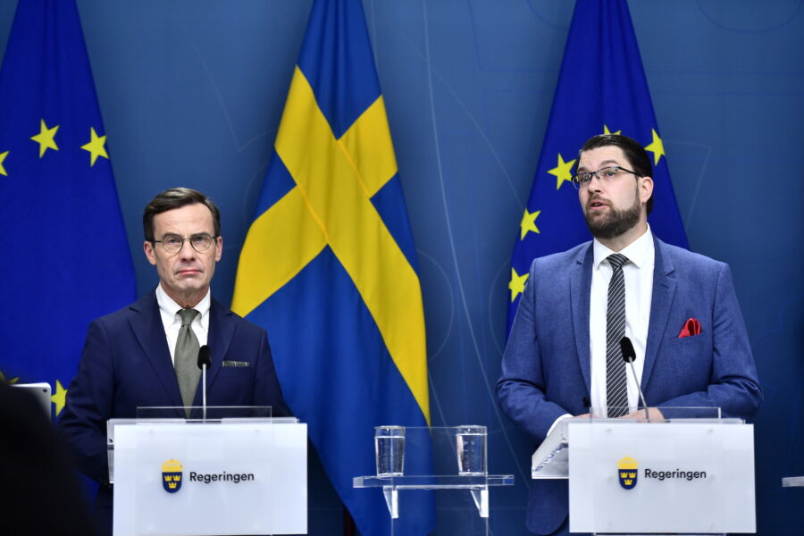 Sveriges statsminister tillsammans med den som egentligen styr – enligt väljarna.