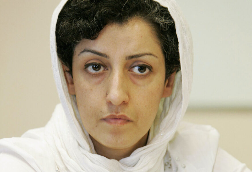 Nobels fredspristagare Narges Mohammadi, född 1972 är en iransk människorättsaktivist av kurdiskt ursprung.