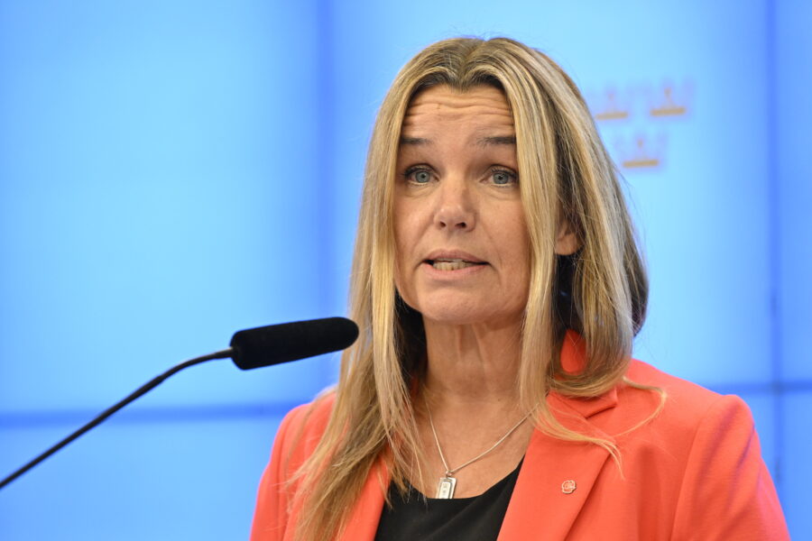 Socialdemokraternas klimatpolitiska talesperson Anna-Caren Sätherberg är självkritisk angående partiets klimatpolitik.