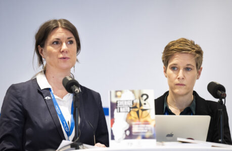 Kerstin Bergeå och Josefin Lind.