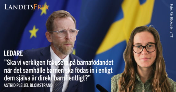 Astrid Pleijel Blomstrand, Jakob Forssmed i bakgrunden.