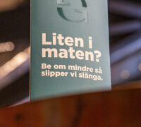 Informationsskylt om matsvinn.
