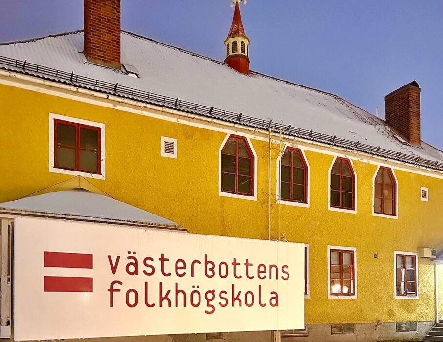 Västerbottens folkhögskola i Lycksele hotas av nedläggning.