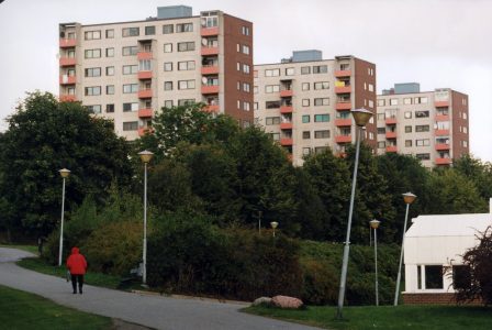 Förorten Fittja utanför Stockholm.